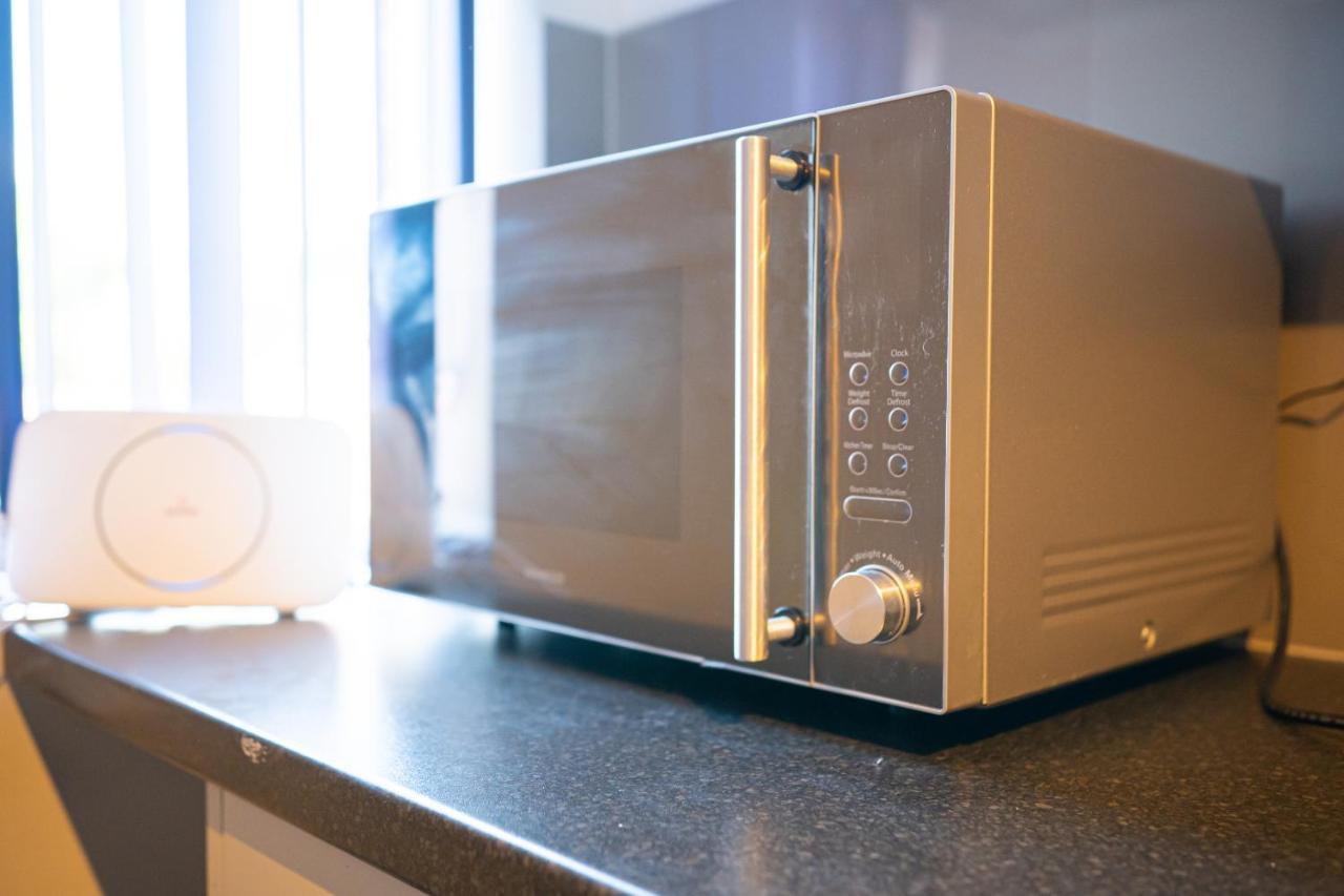 Studios With Ensuite Showers & Share Kitchens Prime Location Near Hospital, Town Center Apt 3 St Helens  Exteriör bild